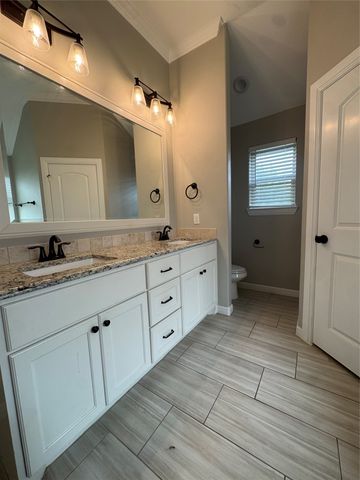 3339 White Horse Drive, Granbury, TX 76049