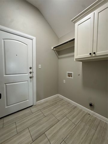 3339 White Horse Drive, Granbury, TX 76049