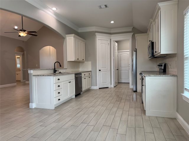 3339 White Horse Drive, Granbury, TX 76049