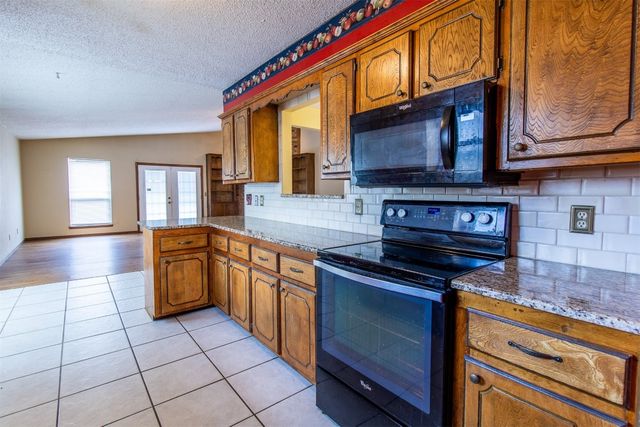 3104 Del Rey Drive, Midwest City, OK 73110