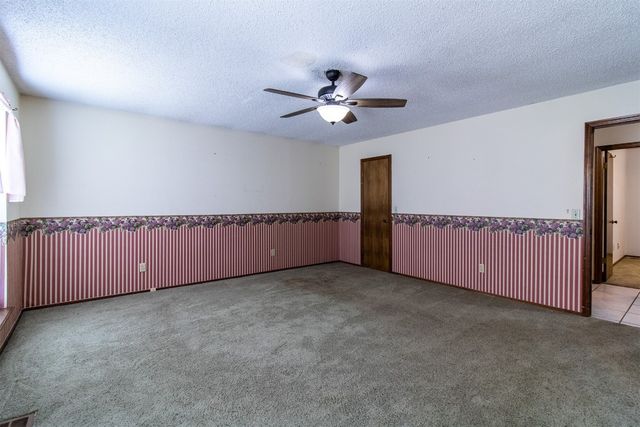 3104 Del Rey Drive, Midwest City, OK 73110