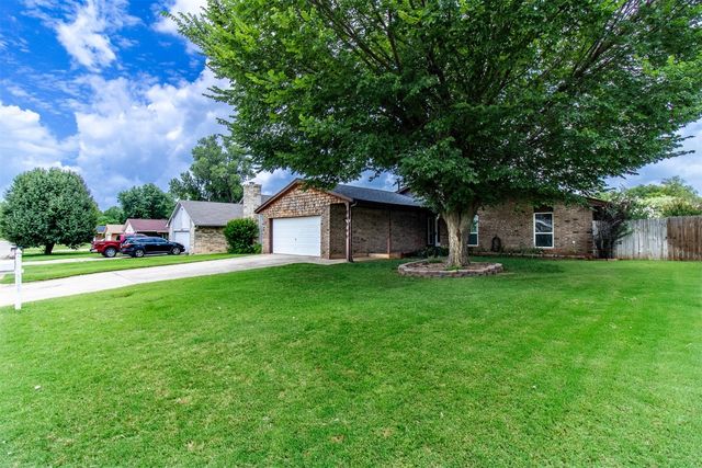 3104 Del Rey Drive, Midwest City, OK 73110