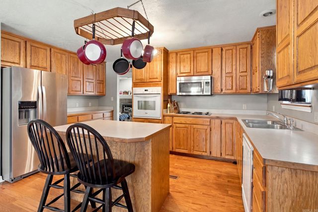 136 Kyler Terrace, Hot Springs, AR 71913