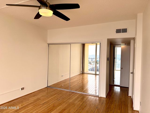 207 W CLARENDON Avenue 17G, Phoenix, AZ 85013