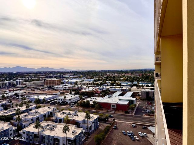 207 W CLARENDON Avenue 17G, Phoenix, AZ 85013