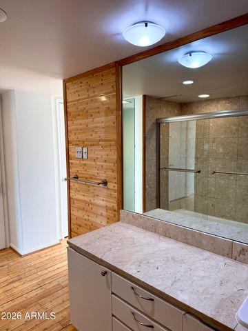 207 W CLARENDON Avenue 17G, Phoenix, AZ 85013