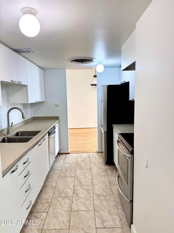 207 W CLARENDON Avenue 17G, Phoenix, AZ 85013