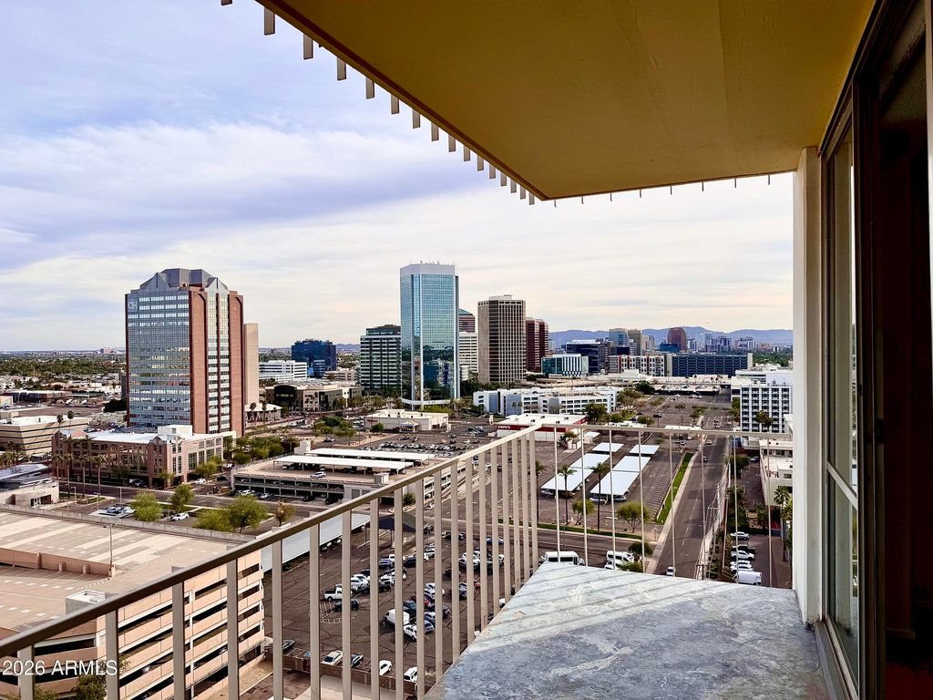 207 W CLARENDON Avenue 17G, Phoenix, AZ 85013 — photo 2