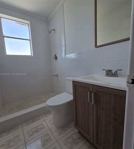 1104 W 44th St 87, Hialeah, FL 33012