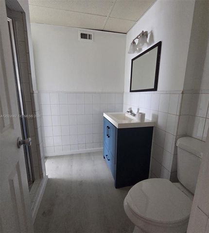 1104 W 44th St 87, Hialeah, FL 33012