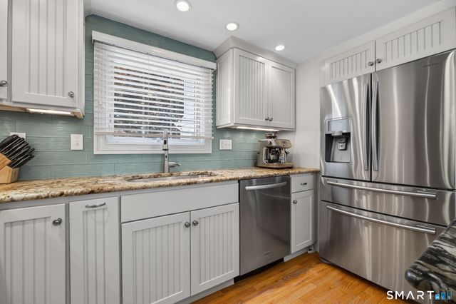 81 Hartford Avenue, Old Saybrook, CT 06475