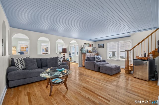 81 Hartford Avenue, Old Saybrook, CT 06475