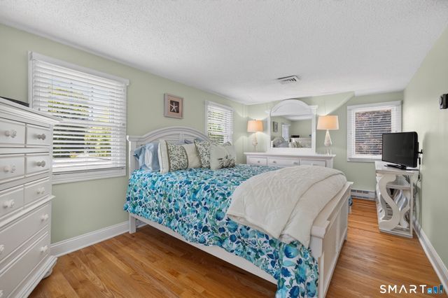 81 Hartford Avenue, Old Saybrook, CT 06475