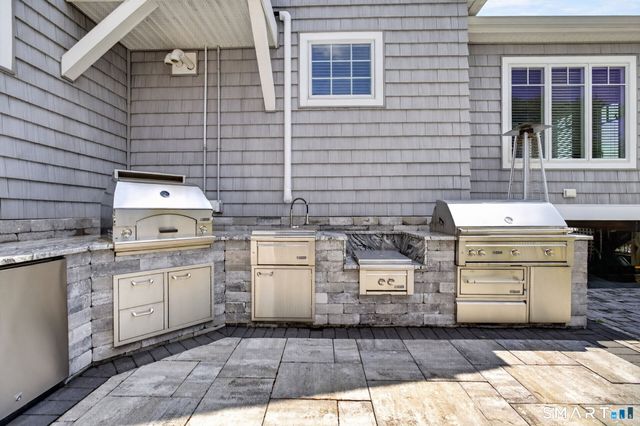 81 Hartford Avenue, Old Saybrook, CT 06475