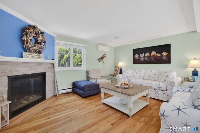 81 Hartford Avenue, Old Saybrook, CT 06475