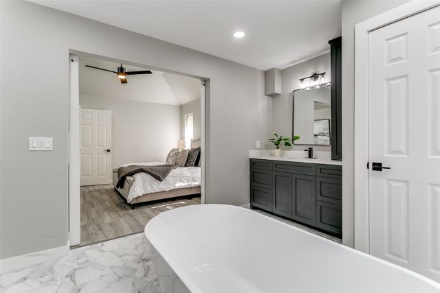 3913 Bobbin Lane, Addison, TX 75001