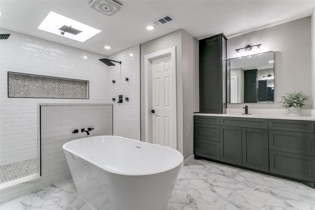 3913 Bobbin Lane, Addison, TX 75001