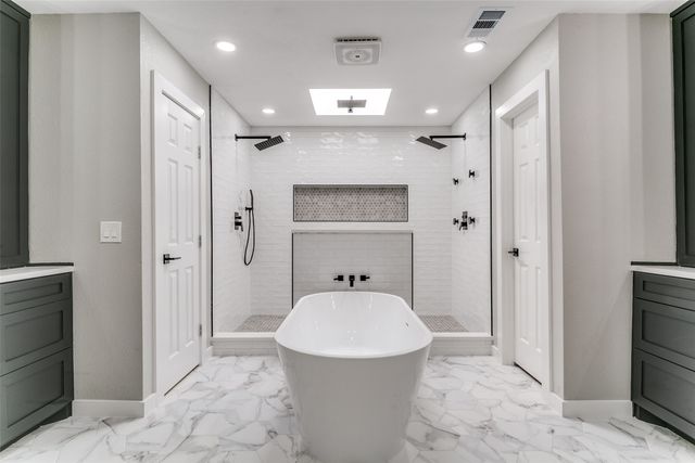 3913 Bobbin Lane, Addison, TX 75001