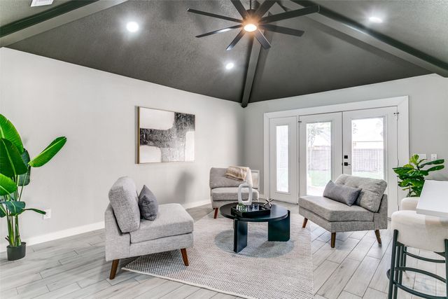 3913 Bobbin Lane, Addison, TX 75001