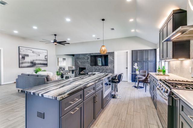 3913 Bobbin Lane, Addison, TX 75001