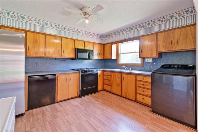 5740 Murray Road, Winston-salem, NC 27106