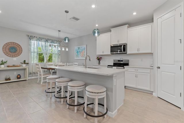 20389 MINUET PLACE, Venice, FL 34293
