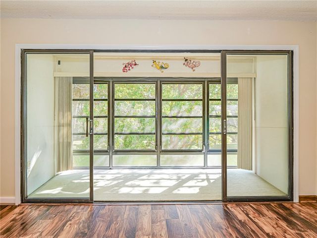 400 18th Street L7, Vero Beach, FL 32960