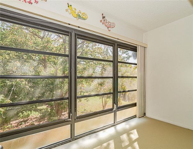 400 18th Street L7, Vero Beach, FL 32960