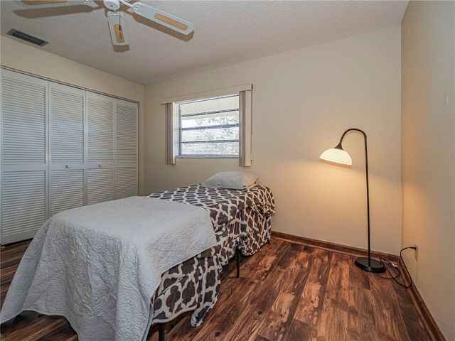 400 18th Street L7, Vero Beach, FL 32960