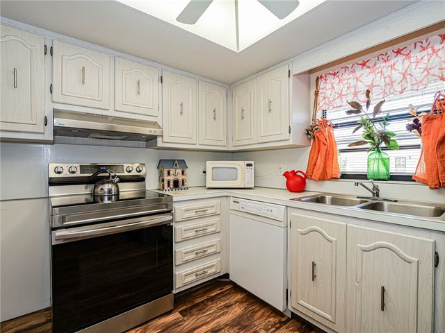 400 18th Street L7, Vero Beach, FL 32960