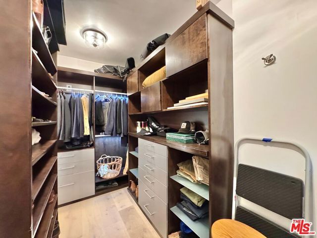 1100 Alta Loma Road 902, West Hollywood, CA 90069