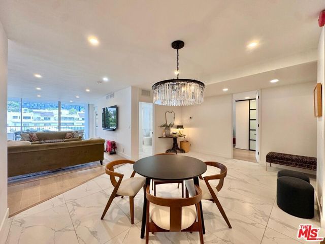 1100 Alta Loma Road 902, West Hollywood, CA 90069