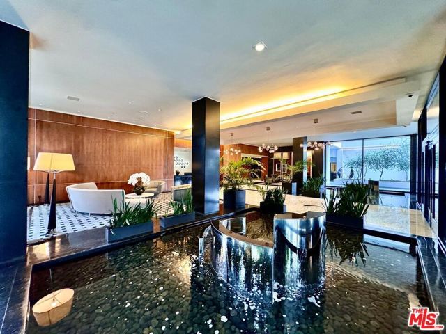 1100 Alta Loma Road 902, West Hollywood, CA 90069
