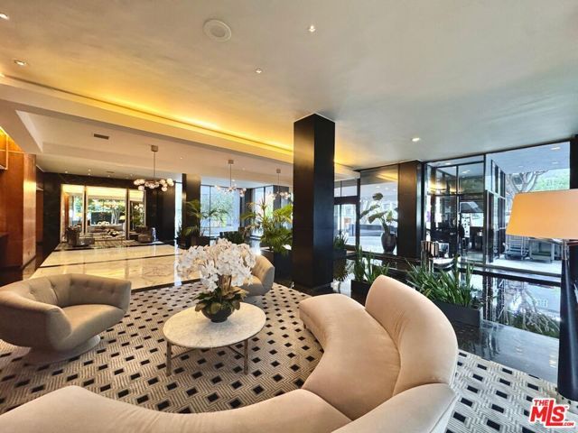 1100 Alta Loma Road 902, West Hollywood, CA 90069