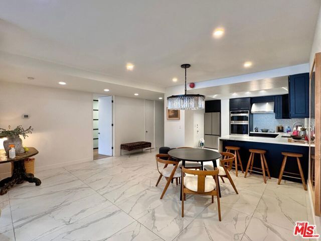 1100 Alta Loma Road 902, West Hollywood, CA 90069