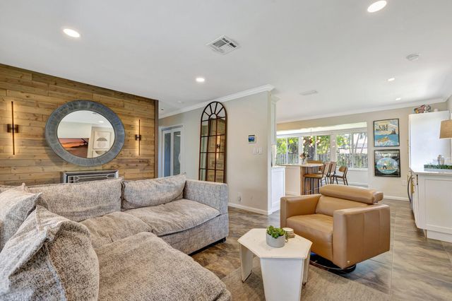 14 NE 26 Court, Wilton Manors, FL 33334