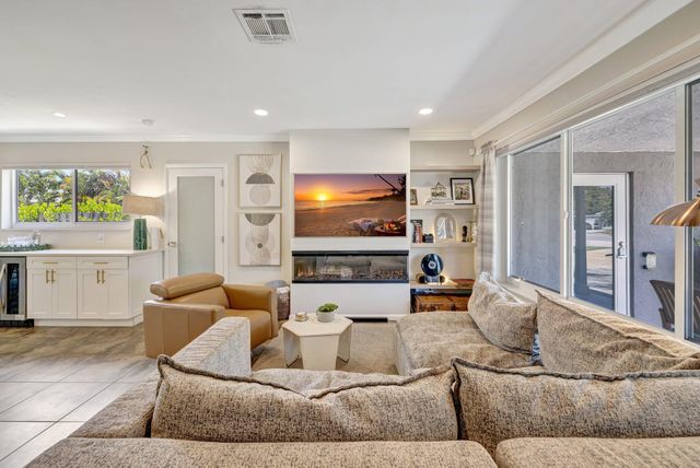 14 NE 26 Court, Wilton Manors, FL 33334