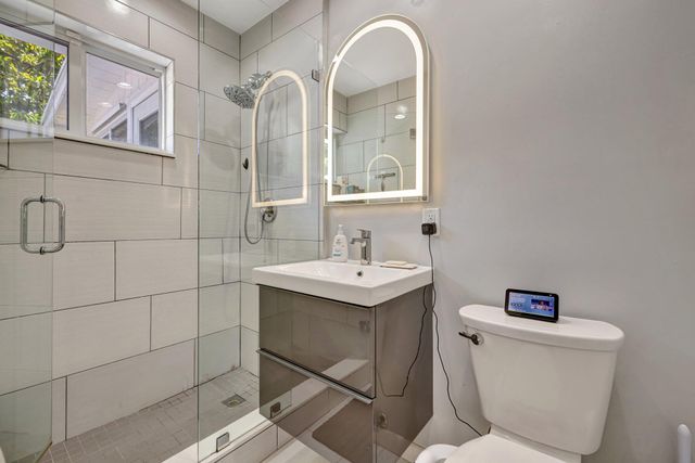 14 NE 26 Court, Wilton Manors, FL 33334