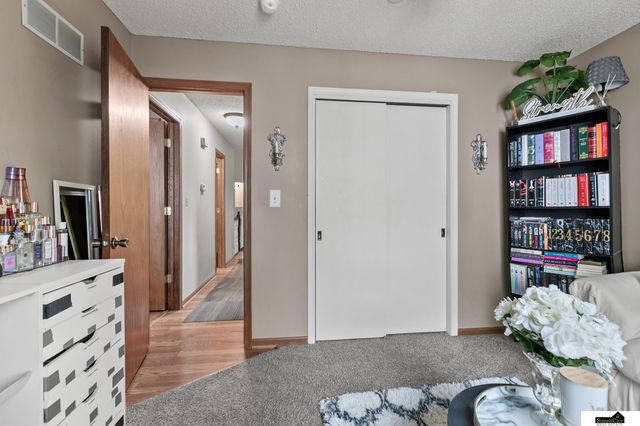 1331 SW 24Th Street, Lincoln, NE 68522