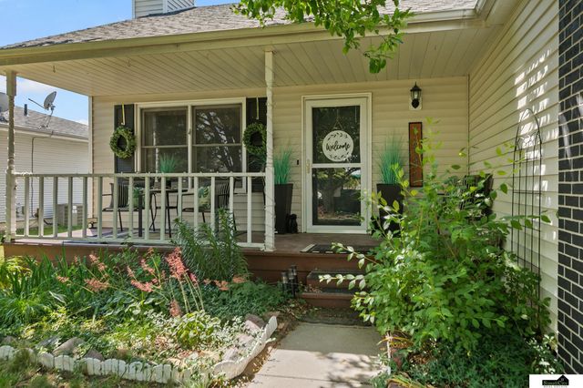 1331 SW 24Th Street, Lincoln, NE 68522