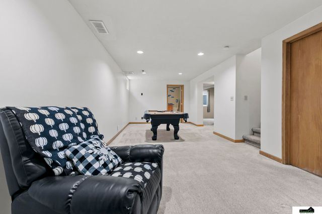 1331 SW 24Th Street, Lincoln, NE 68522