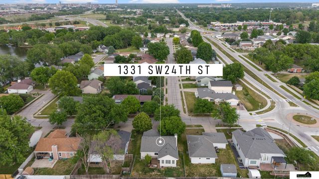 1331 SW 24Th Street, Lincoln, NE 68522
