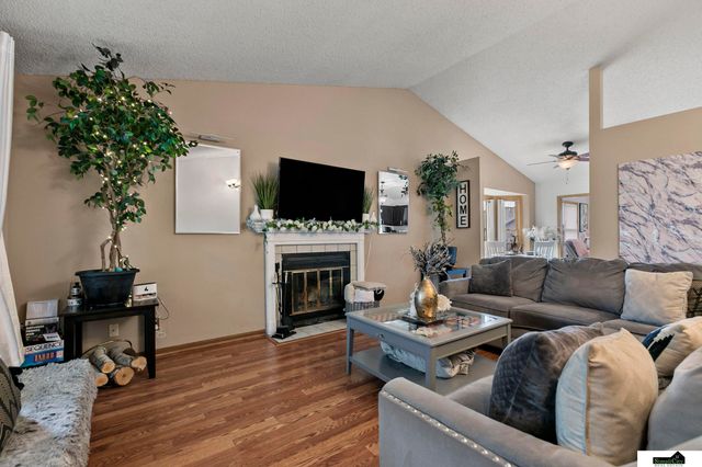 1331 SW 24Th Street, Lincoln, NE 68522