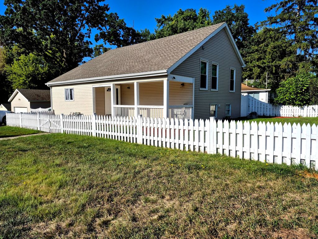 24513 W Stub Avenue, Round Lake, IL 60073