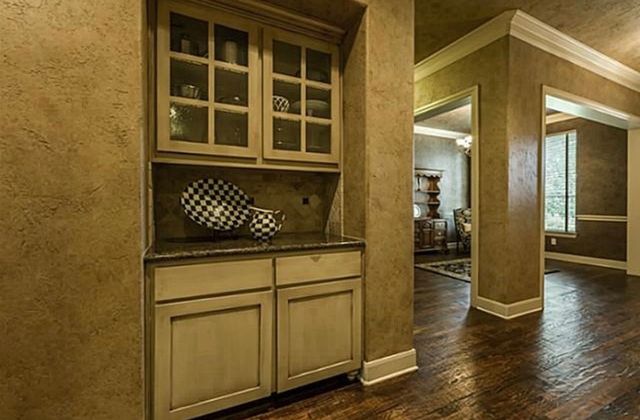 5249 Cornerwood Drive, Fort Worth, TX 76244