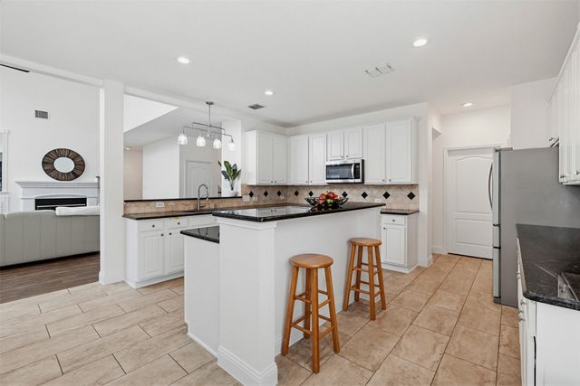 703 Waters Edge, Keller, TX 76248