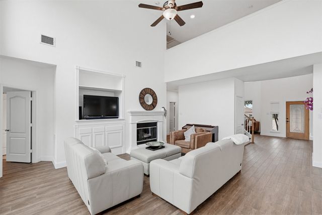 703 Waters Edge, Keller, TX 76248