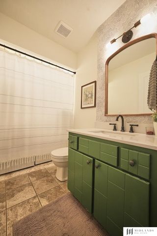 3505 Leawood Drive, Bellevue, NE 68123