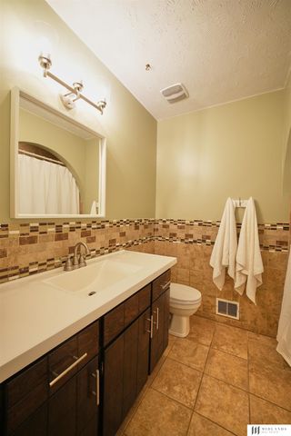 3505 Leawood Drive, Bellevue, NE 68123