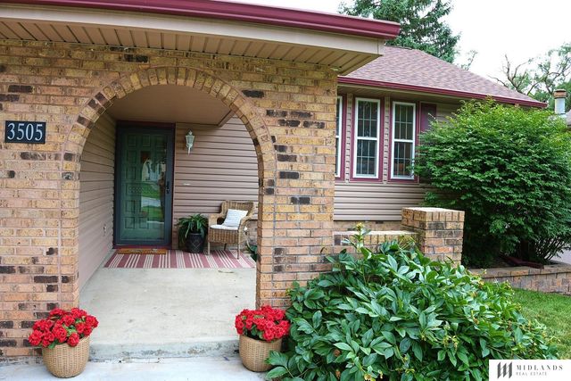 3505 Leawood Drive, Bellevue, NE 68123